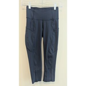 Lululemon Fast & Free Crop II Nulux 19" Inseam In Navy Size 2